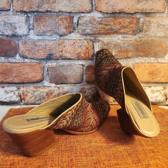 Matisse Multicolor Mules with Brown Heel - Picture 1 of 9